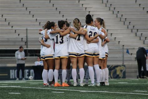 Women’s soccer NCAA tournament run stopped short as they fall to Tufts ...