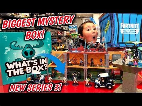 NEW FORTNITE TOYS! BIG MYSTERY BOX OF BATTLE ROYALE FIGURE COLLECTION SERIES 3! MOOSE TOYS ...