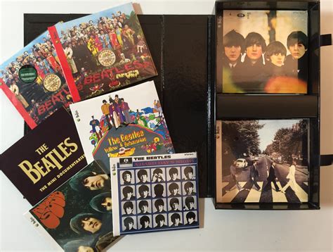 Lot 70 - THE BEATLES - CD BOX SETS