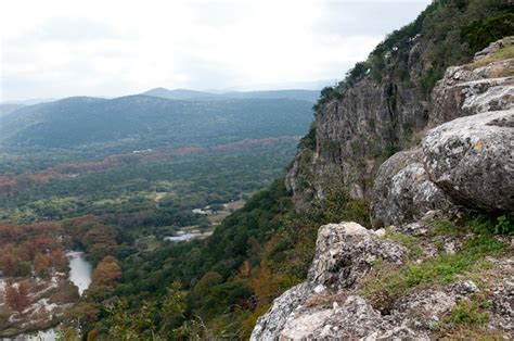 6 Texas Hill Country Hiking Trails – Caliterra