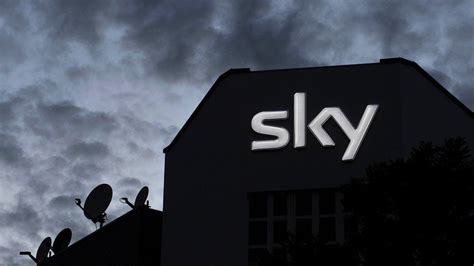 Sky signals the end of the satellite dish - BBC News