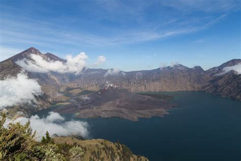 Mount Rinjani crater lake stock image. Image of island - 58618637