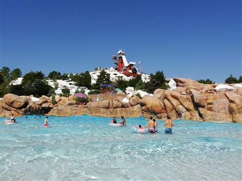 Disney's Blizzard Beach | Wave pool | Ralph | Flickr