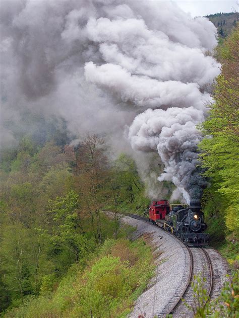 Why does locomotive smoke change color? | Trains Magazine