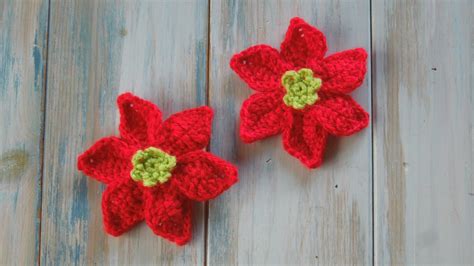 (crochet) How To Crochet a Mini Poinsettia - Yarn Scrap Friday ...