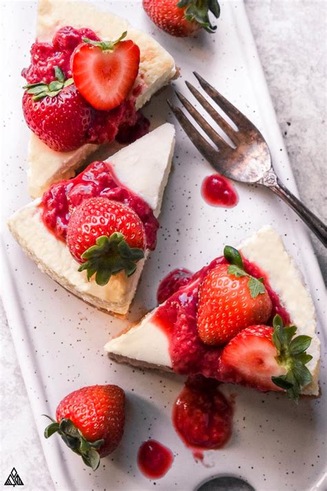 Low Carb Keto Cheesecake - Little Pine Kitchen