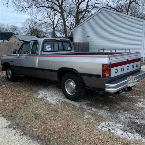 1992 Dodge D250 cummins pickup SUPER CLEAN - Classic Dodge D250 1992 for sale