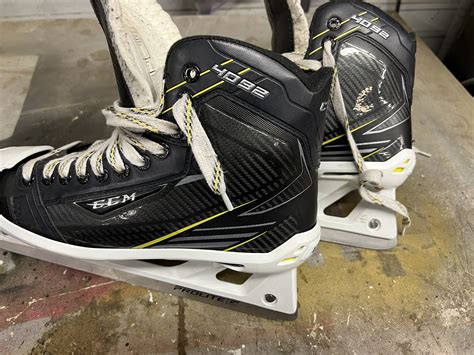 Used CCM Regular Width Size 9.5 Tacks 4092 Hockey Goalie Skates ...