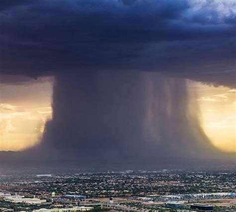 Amazing Picture of a Microburst Storm Captured Over Arizona is a Real-Life Rain Bomb - TechEBlog