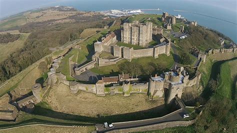 Dover Castle, built by Henry II in the second half of the 12th century Beautiful Castles ...