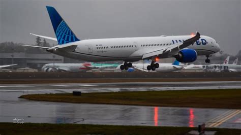 United | Boeing 787-10 with RR Trent 1000 engine | 30nov delivered to ...