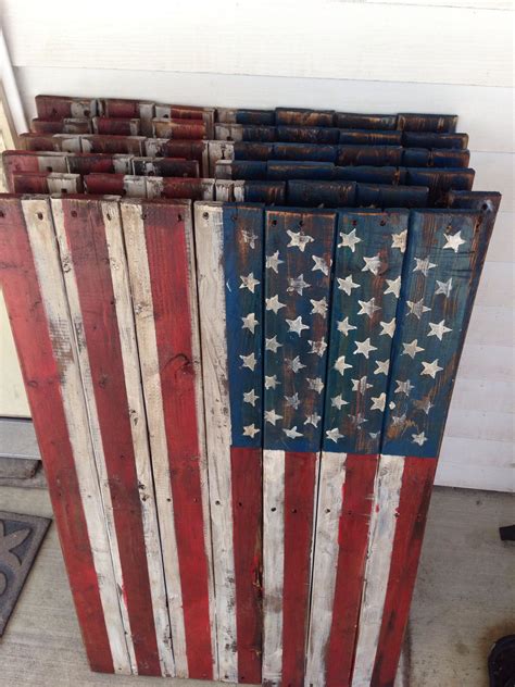 Patriotic pallet flags with a twist – Artofit