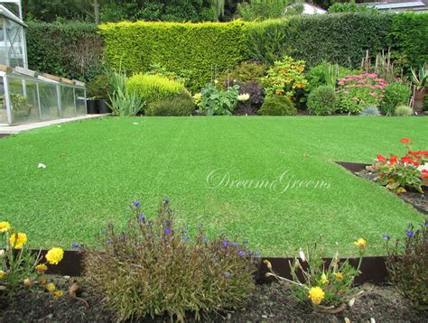 Everedge Classic lawn edging is the ideal steel edging product - netMAGmedia Ltd