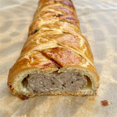 Easy Sausage Plait - Easy Peasy Lemon Squeezy