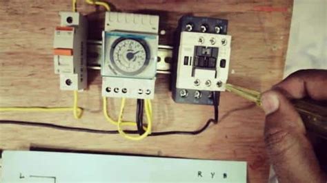 Different Types of Timer Relays and Their Uses