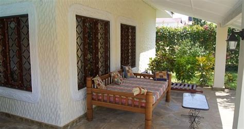 Bungalow-Ferienanlage Diani Beach Cottages zum Sonderpreis buchen