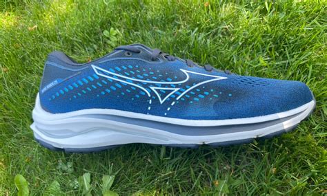 Road Trail Run: Mizuno Wave Rider 25 Multi Tester Review: Modern Energy!