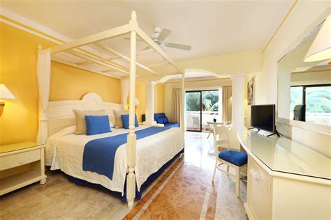 Bahia Principe Luxury Akumal - All Inclusive | Classic Vacations