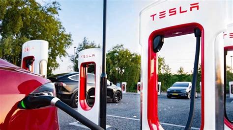 Tesla May Install First V4 Supercharger With Solar In Arizona