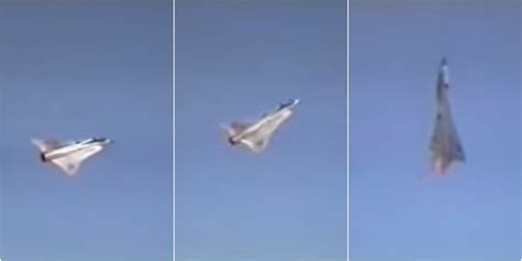 Impressive video shows Swedish Air Force J-35 Draken performing the “Cobra” Maneuver - The ...