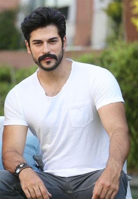 Burak Özçivit Mens Hairstyles With Beard, Beard Hairstyle, Cool Hairstyles For Men, Haircuts For ...