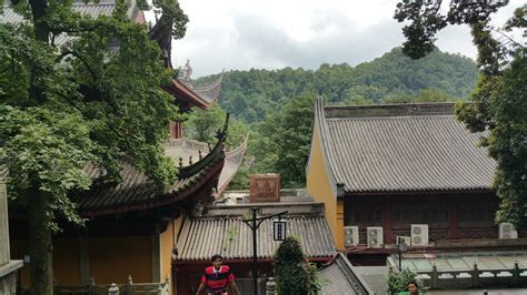 HANGZHOU LINGYIN BUDDHIST TEMPLE | GLOBAL ODYSSEY