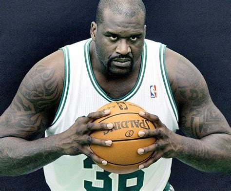 Shaq holding a basketball! : ShaqHoldingThings