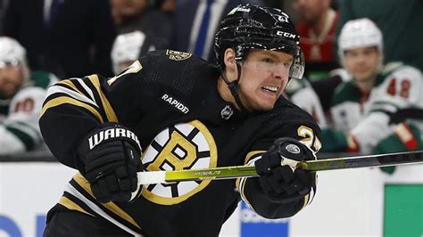 How Hampus Lindholm injury highlights Bruins' needs at NHL trade deadline