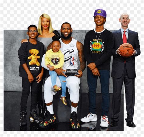 Reason - Lebron James Family, HD Png Download - 924x844(#4329529) - PngFind