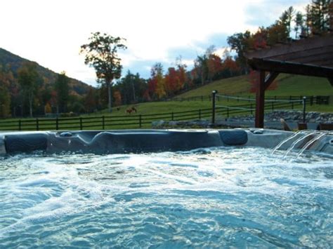 Great Hot Tubs in Baltimore | Sweetwater Pool and Spa Center