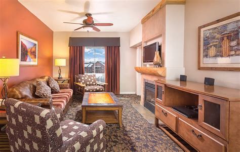 Club Wyndham Steamboat Springs | Luxury 3 Star Hotel in Colorado