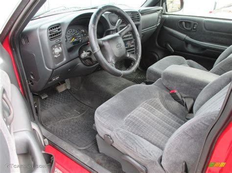 2001 Chevrolet S10 LS Regular Cab Interior Color Photos | GTCarLot.com