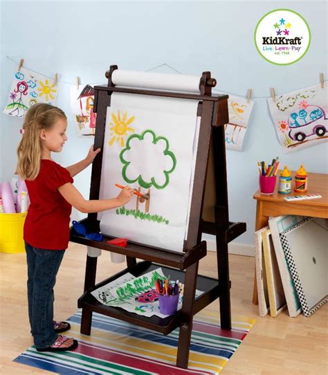 5 of the Best Easels for Kids Aged 2 and Up