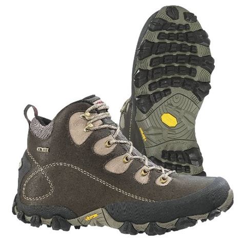 Patagonia Footwear Men's Nomad GTX Hiking Boot