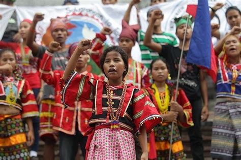 Pagpapasara sa 55 Lumad schools 'pagbuwag sa pagkakaisa ng katutubo' — solon | Pilipino Star Ngayon