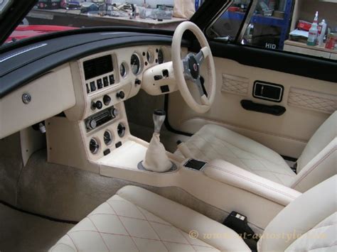 MGB GT Interior | A&T Autostyle