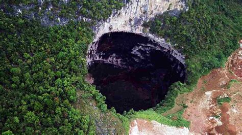 Explained: What Lies Inside China’s Newly Discovered Giant Sinkhole ...