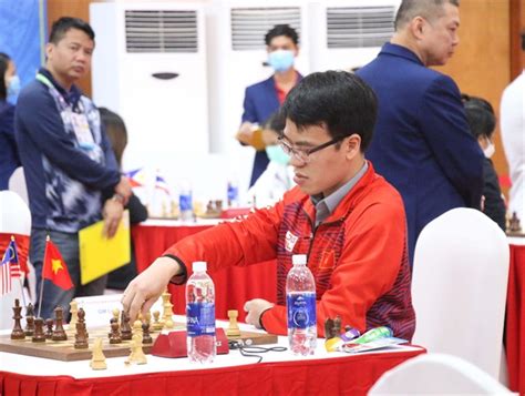 Le Quang Liem reaches world highest ranking