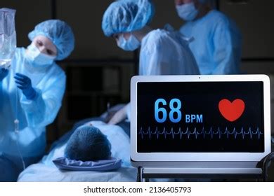 223 Modern Heart Rate Monitor Operating Room Images, Stock Photos, 3D ...