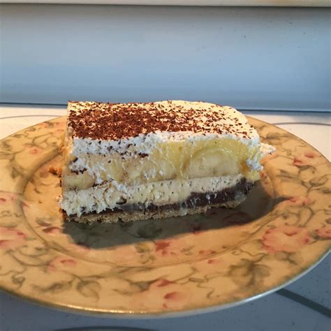 5-Layer Chocolate Banana Pudding Pie Recipe | Allrecipes