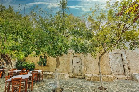 Chora village in Folegandros island 8206527 Stock Photo at Vecteezy