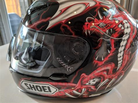 Shoei RF1000 Strife Red Dragon Motorcycle Helmet Parksville, Nanaimo