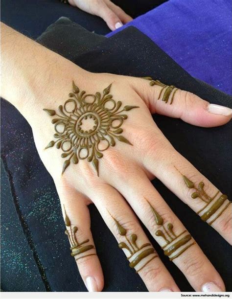 Traditional and Simple Round Mehndi Designs | Henna tattoo designs, Small henna designs, Henna ...