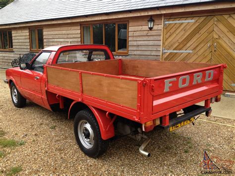 NEAR MINT CLASSIC 1984 FORD CORTINA P100 1600 RED PICKUP - MUST BE SEEN