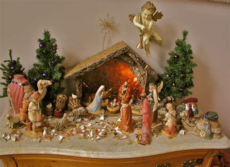 Creche Nativity Christmas Decoration Set antique appraisal | InstAppraisal