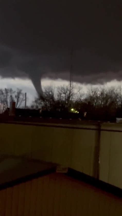 Video shows a possible tornado in Evansville, Wisconsin