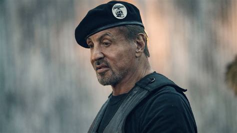 Replacing Sylvester Stallone In Expendables 5 | GIANT FREAKIN ROBOT