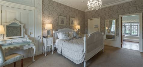 State Bedrooms | Historic Hotel Rooms in Northampton | Rushton Hall Hotel & Spa