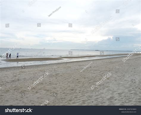 Beaches Balikpapan Indonesia Stock Photo 2167323663 | Shutterstock