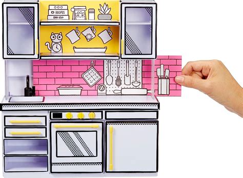 MGA's Miniverse Make It Mini Kitchen playset - YouLoveIt.com